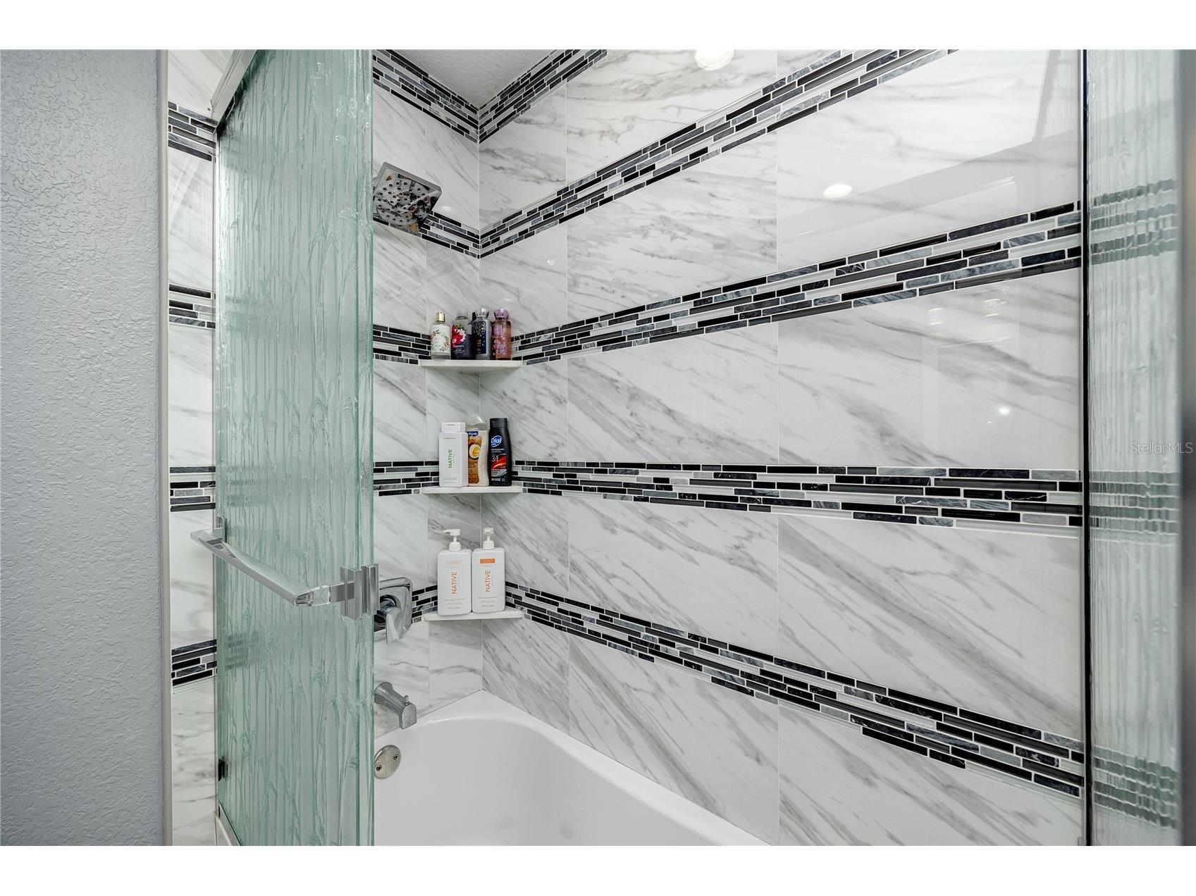 1833 Hunt Lane Clearwater FL 33764 TB8525040 image27
