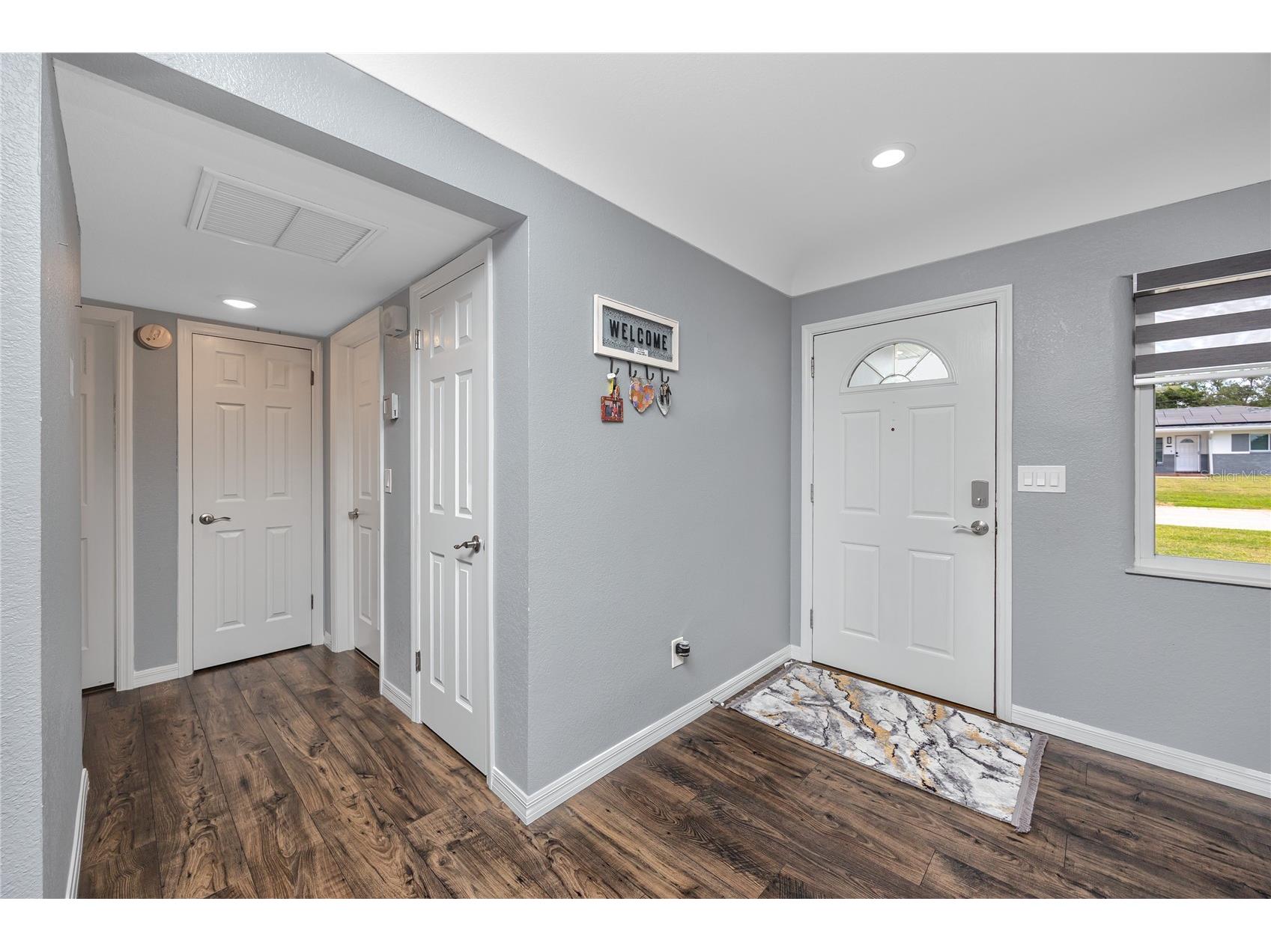 1833 Hunt Lane Clearwater FL 33764 TB8525040 image7