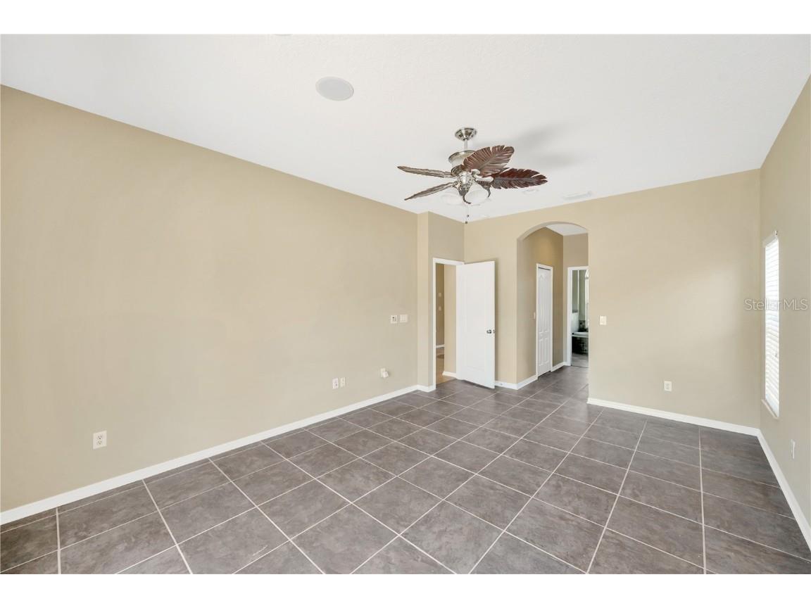 1833 Mira Lago Circle Ruskin FL 33570 TB8432914 image18