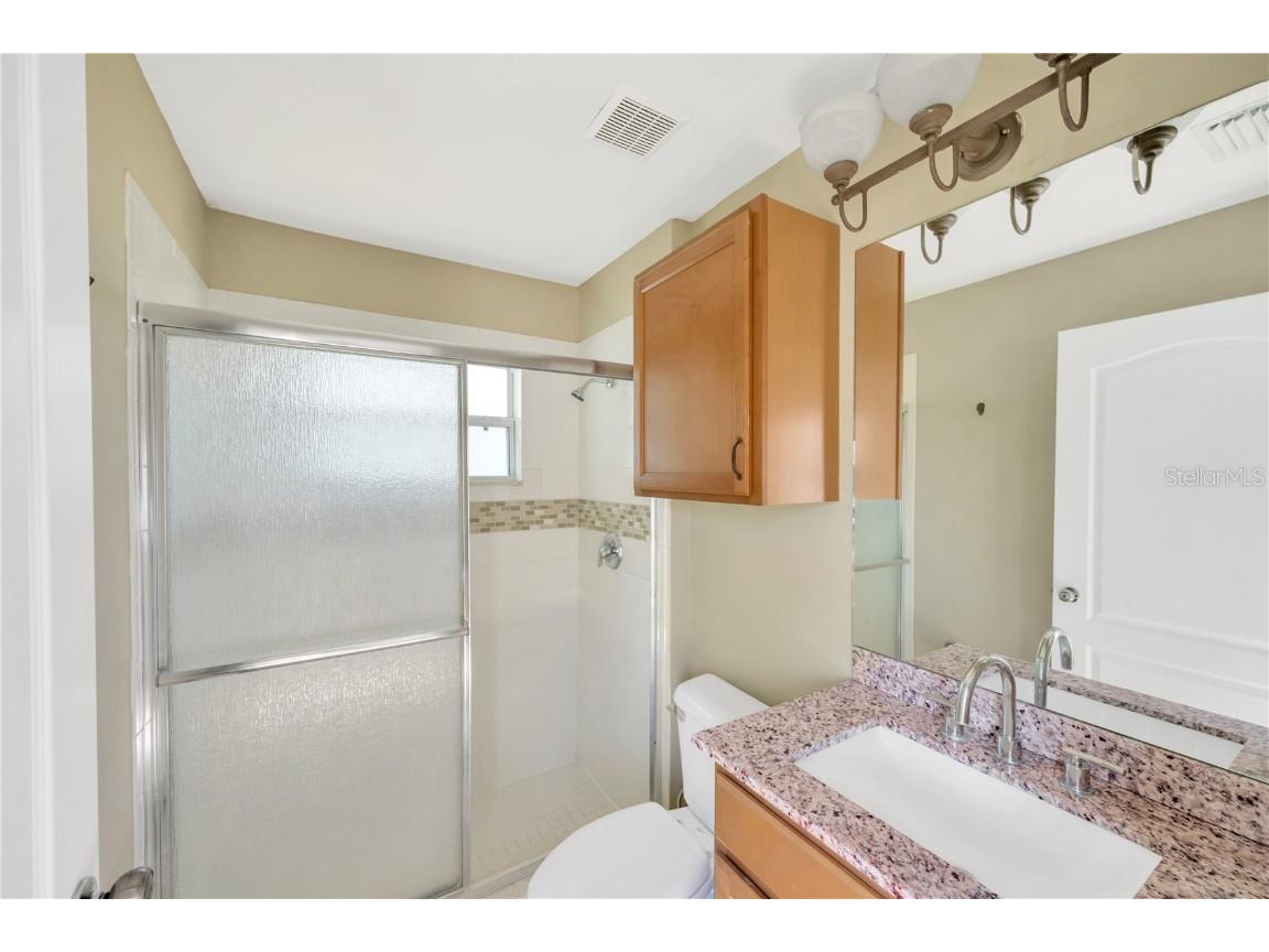 1833 Mira Lago Circle Ruskin FL 33570 TB8432914 image26