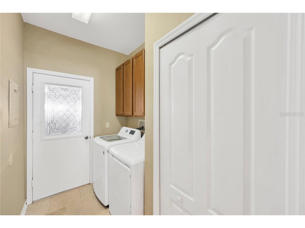 1833 Mira Lago Circle Ruskin FL 33570 TB8432914 image33