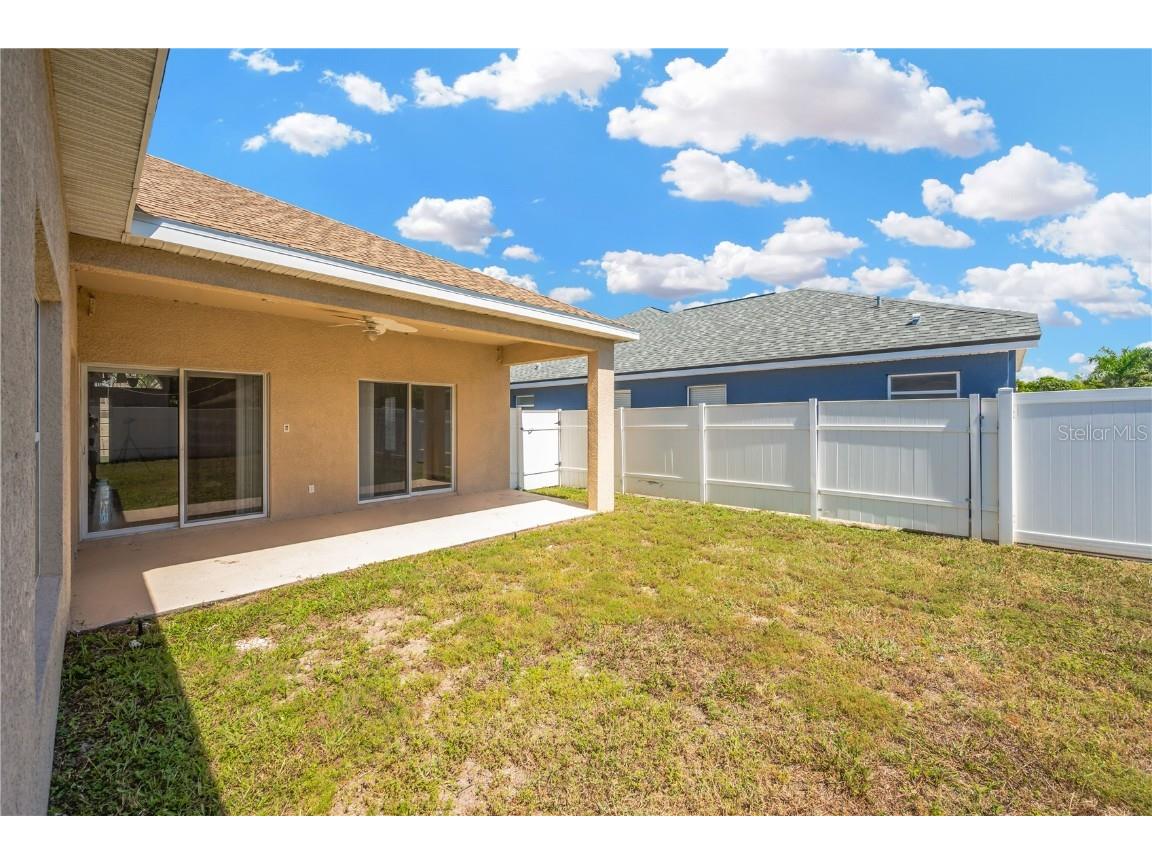 1833 Mira Lago Circle Ruskin FL 33570 TB8437438 image32