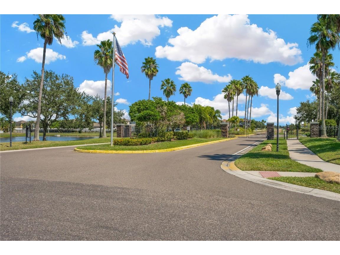 1833 Mira Lago Circle Ruskin FL 33570 TB8437438 image39