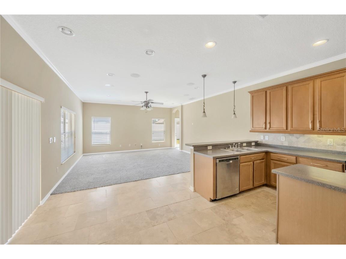 1833 Mira Lago Circle Ruskin FL 33570 TB8437438 image8