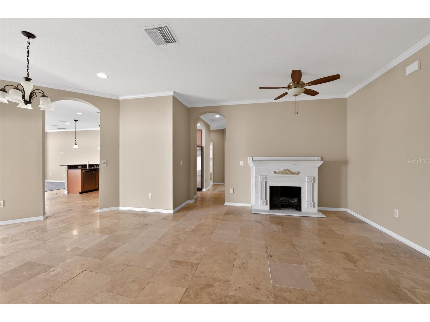 1833 Mira Lago Circle Ruskin FL 33570 TB8502330 image14