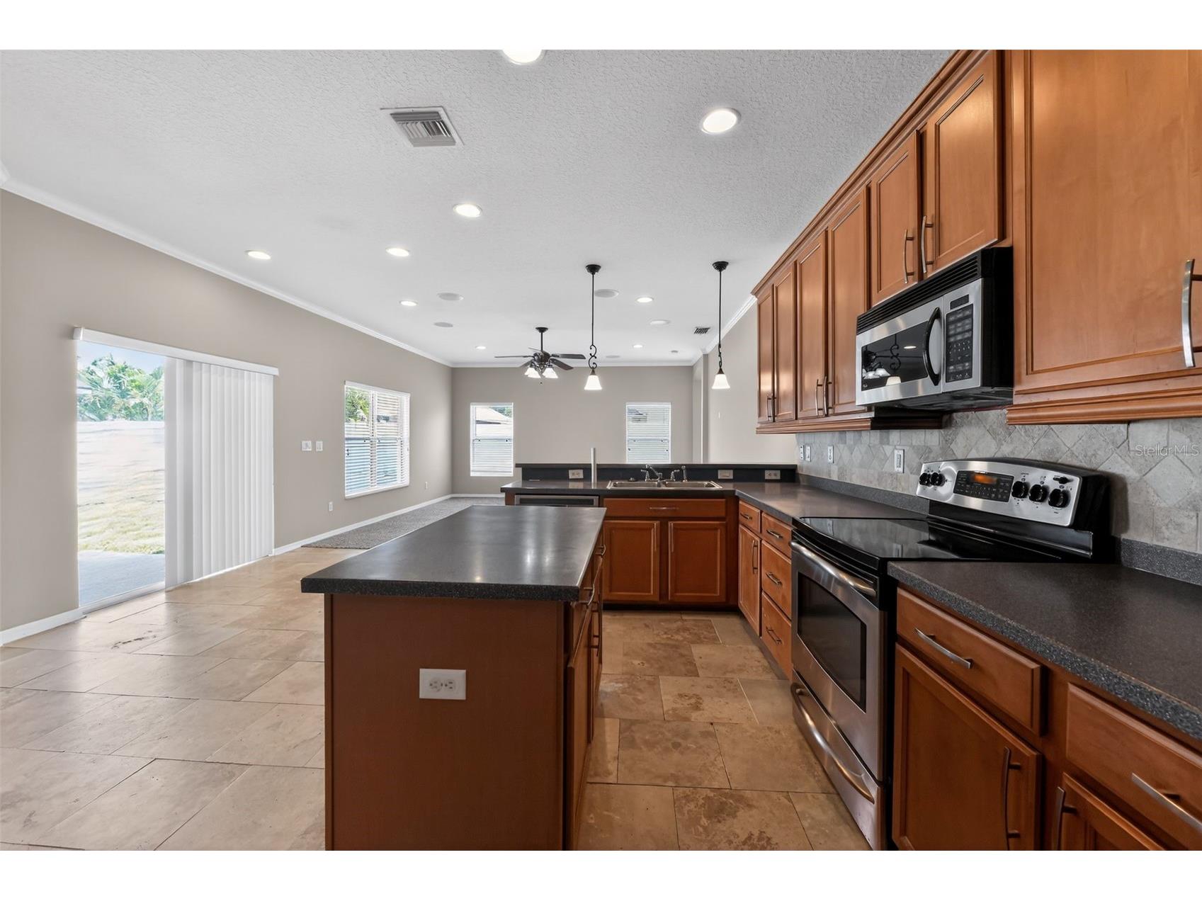 1833 Mira Lago Circle Ruskin FL 33570 TB8502330 image5