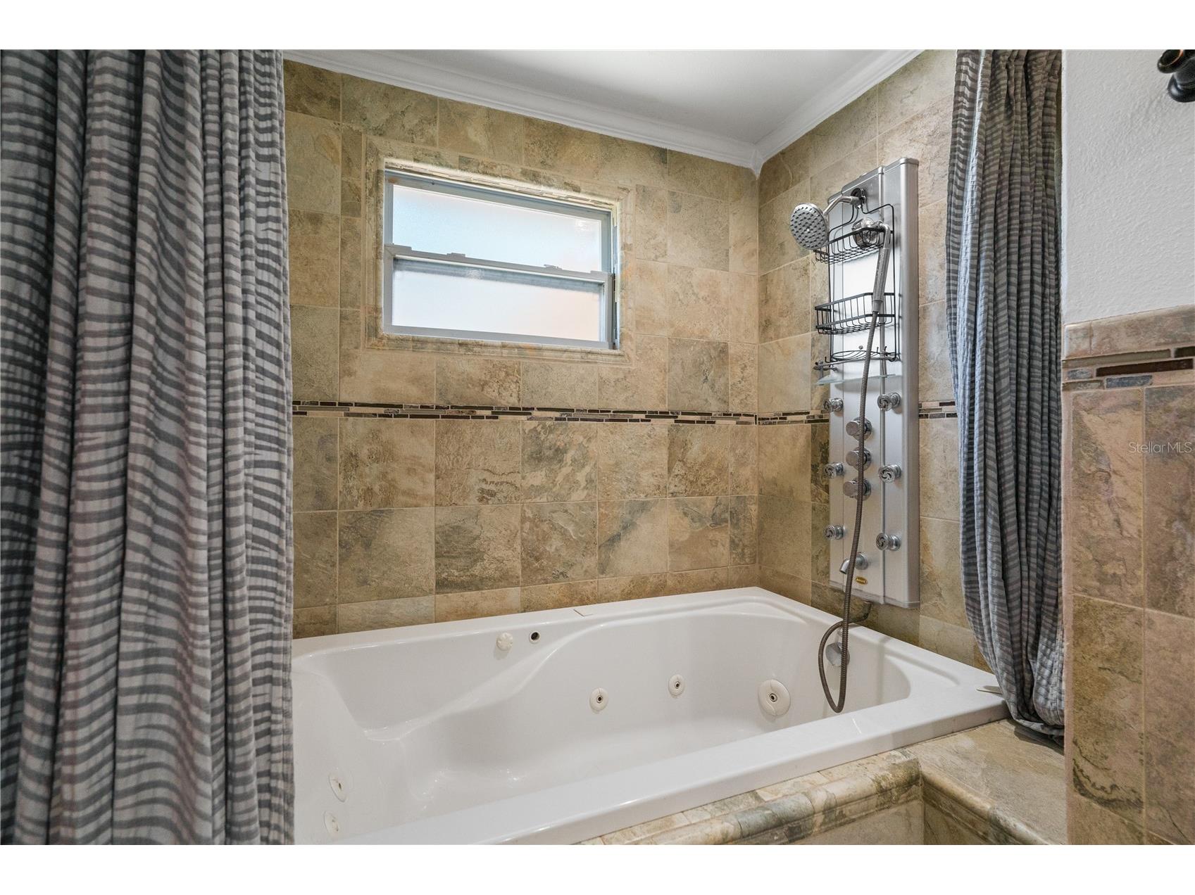 1833 N Keene Road Clearwater FL 33755 TB8519325 image11
