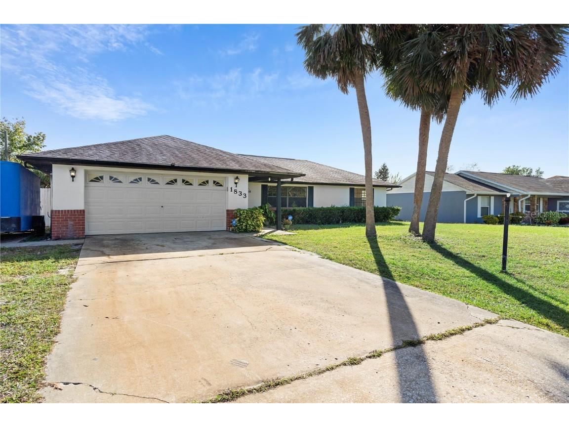 1833 Rada Terrace Deltona FL 32725 V4936826 image1