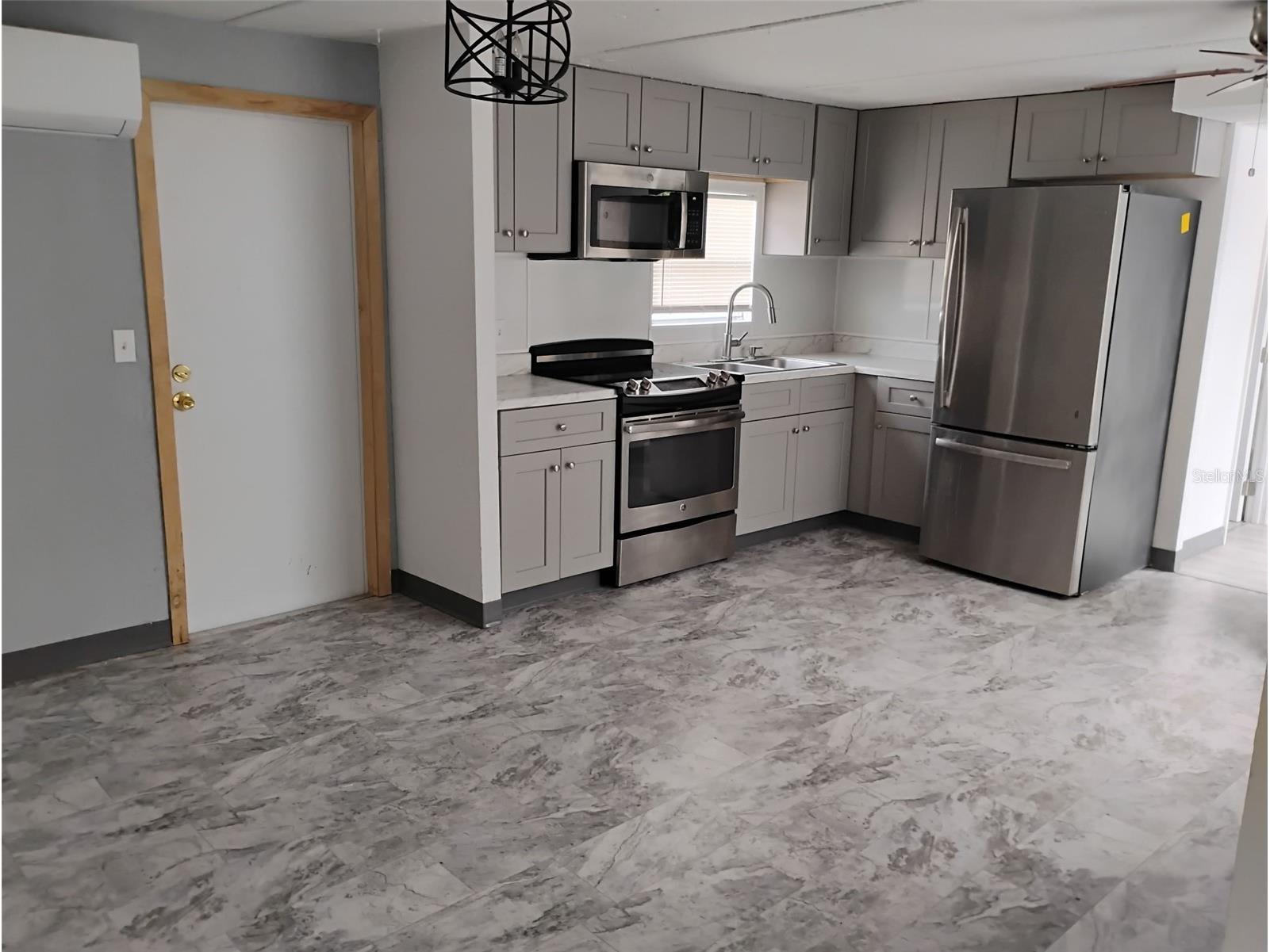 1833 Viceroy Lane Holiday FL 34690 TB8516532 image32