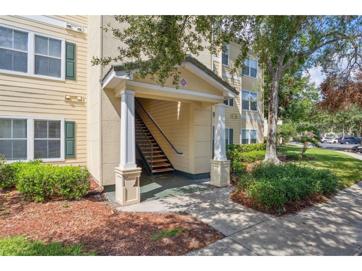 18332 Bridle Club Drive Tampa FL 33647 T3464216 image1