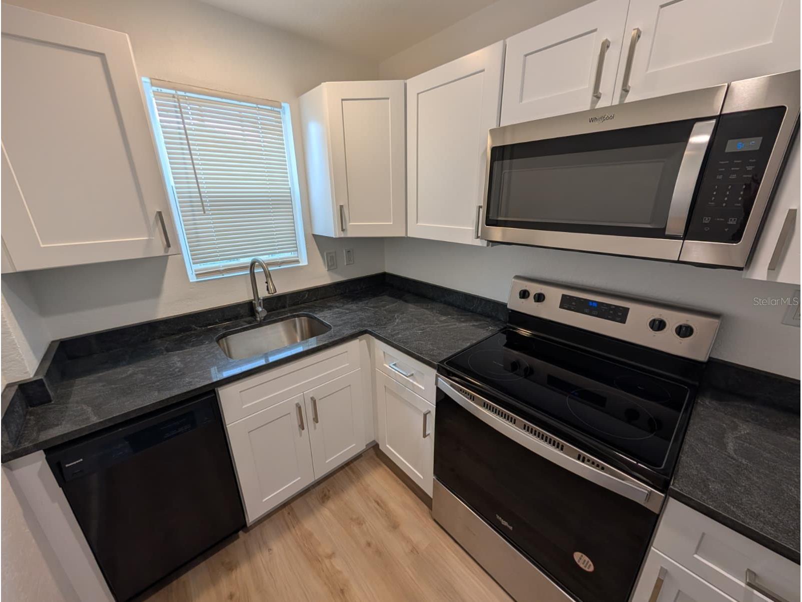 1834 28th Avenue N Saint Petersburg FL 33713 TB8516229 image2