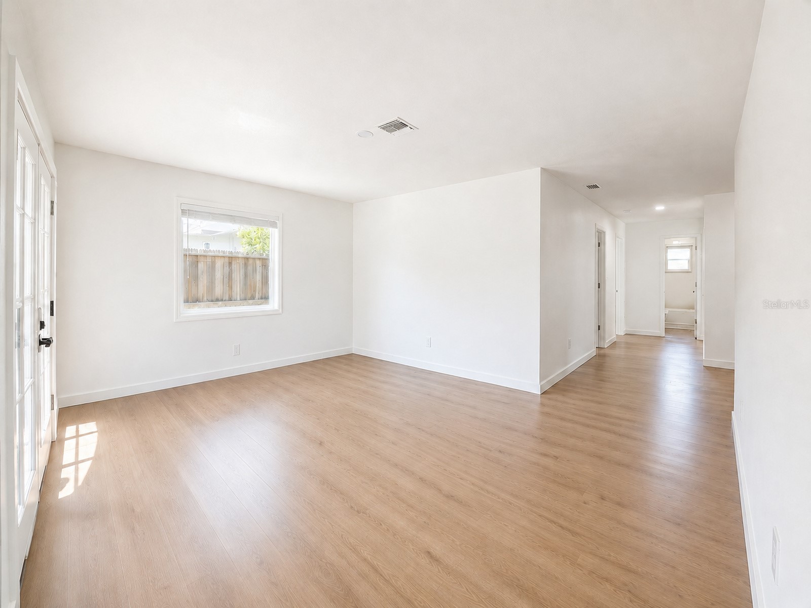 1834 New Hampshire Avenue NE Saint Petersburg FL 33703 TB8525889 image11