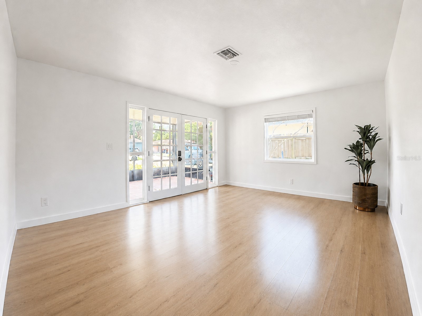 1834 New Hampshire Avenue NE Saint Petersburg FL 33703 TB8525889 image19