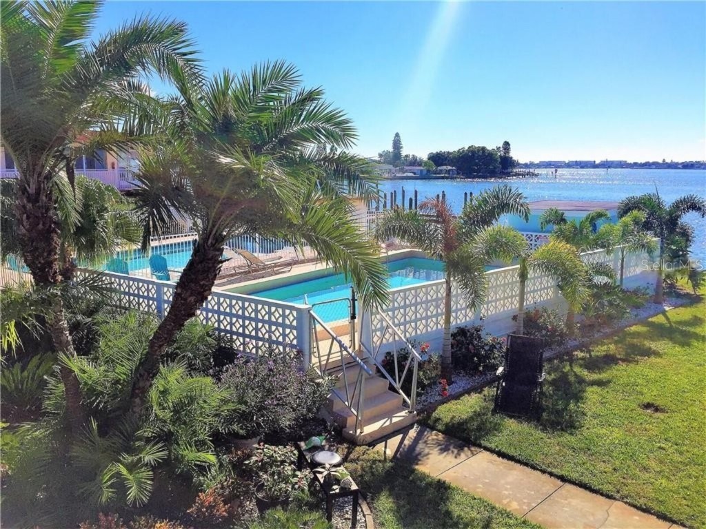 1834 Shore Drive S #6 South Pasadena FL 33707 - BOCA CIEGA BAY U8198025 image1