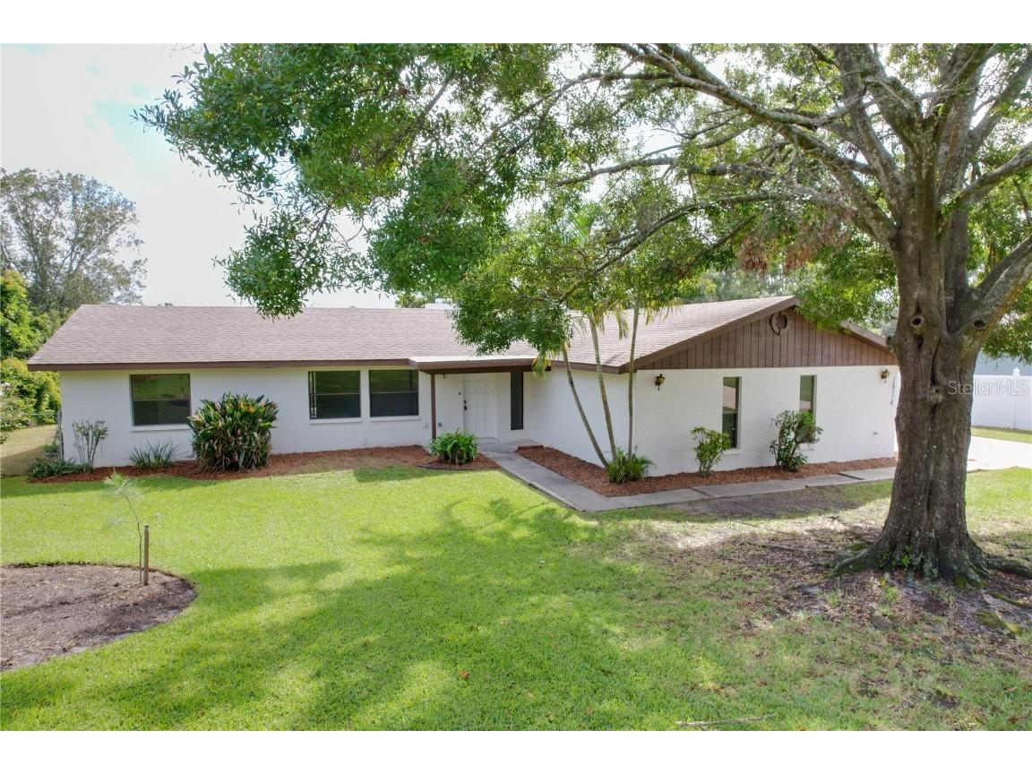 1834 Stella Court E Lakeland FL 33813 L4939953 image1