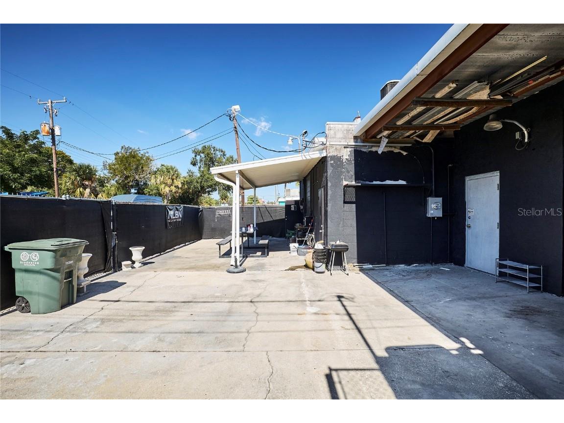 1834 Tamiami Trail Bradenton FL 34205 TB8450777 image10