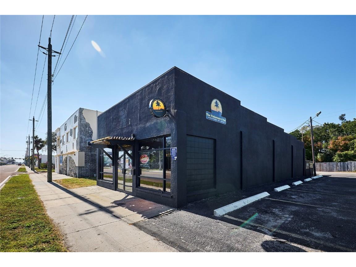 1834 Tamiami Trail Bradenton FL 34205 TB8450777 image2