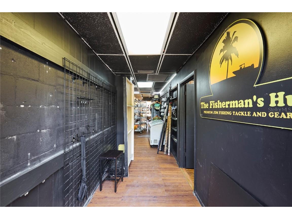 1834 Tamiami Trail Bradenton FL 34205 TB8450777 image20