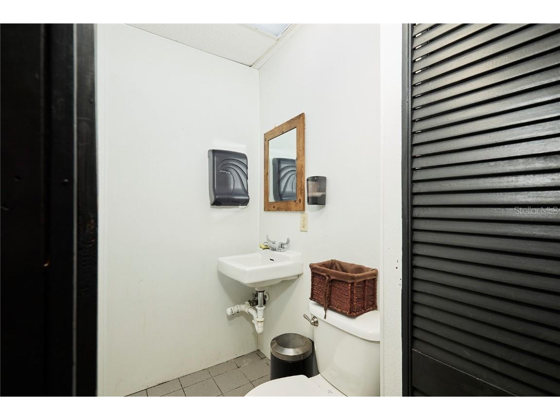 1834 Tamiami Trail Bradenton FL 34205 TB8450777 image24