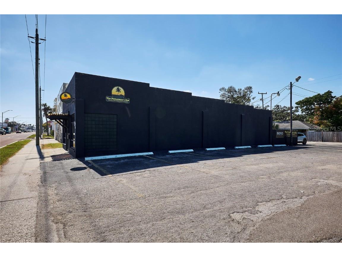 1834 Tamiami Trail Bradenton FL 34205 TB8450777 image4