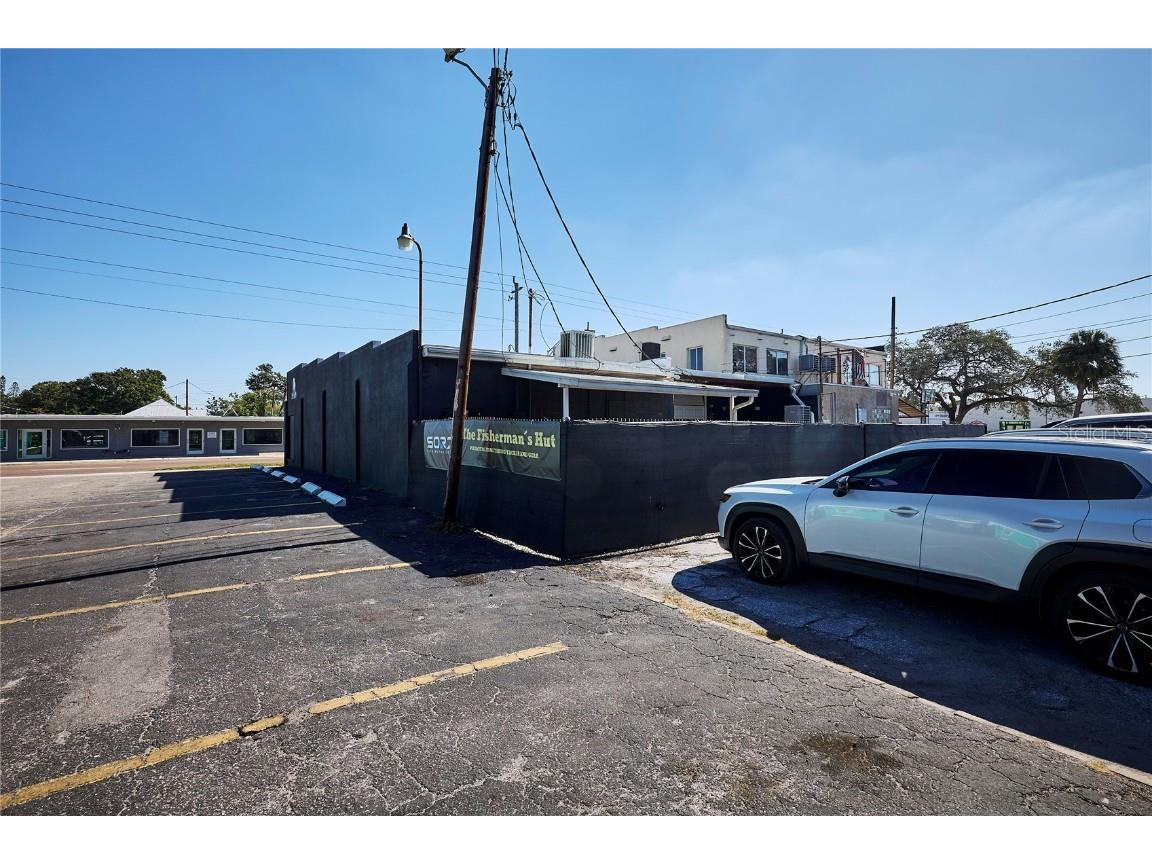 1834 Tamiami Trail Bradenton FL 34205 TB8450777 image5