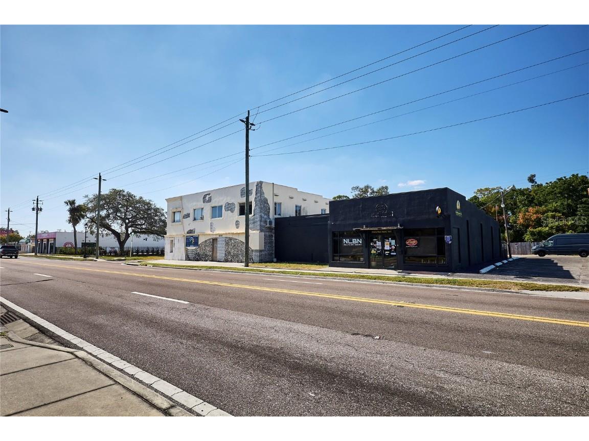 1834 Tamiami Trail Bradenton FL 34205 TB8450777 image6