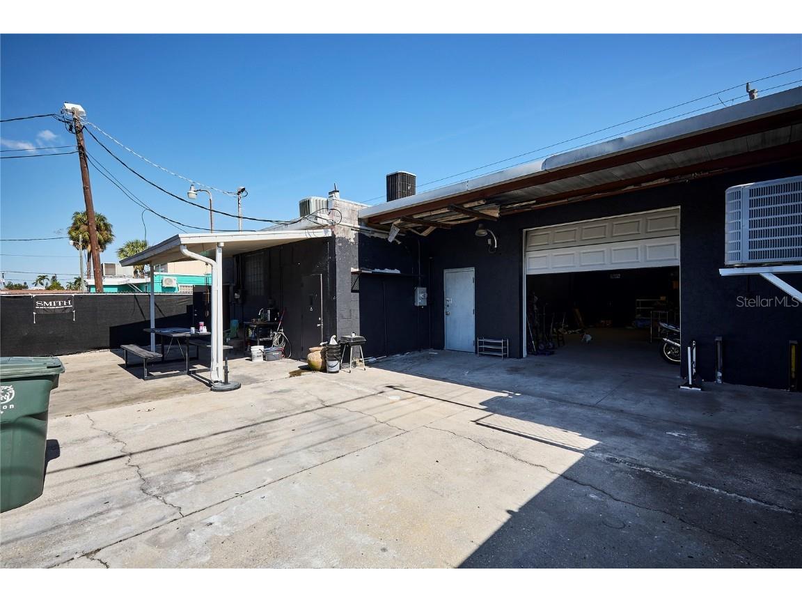 1834 Tamiami Trail Bradenton FL 34205 TB8450777 image8