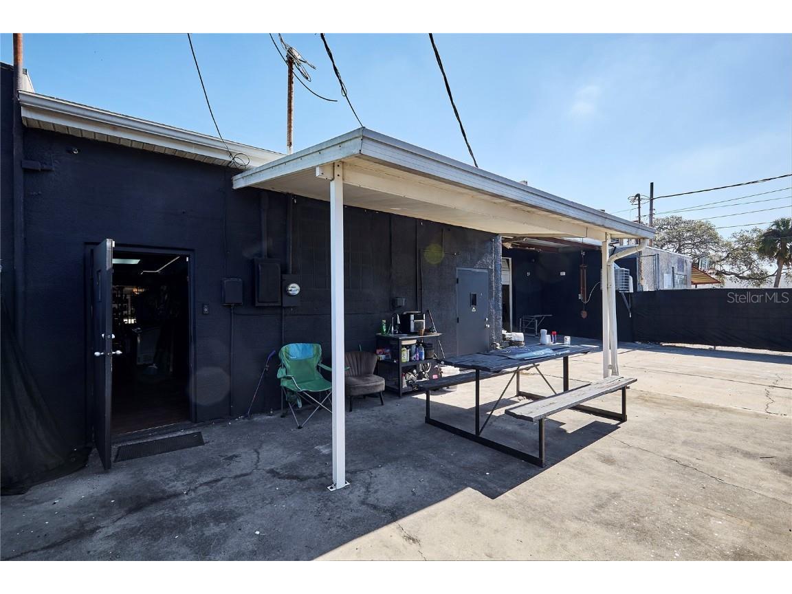 1834 Tamiami Trail Bradenton FL 34205 TB8450777 image9