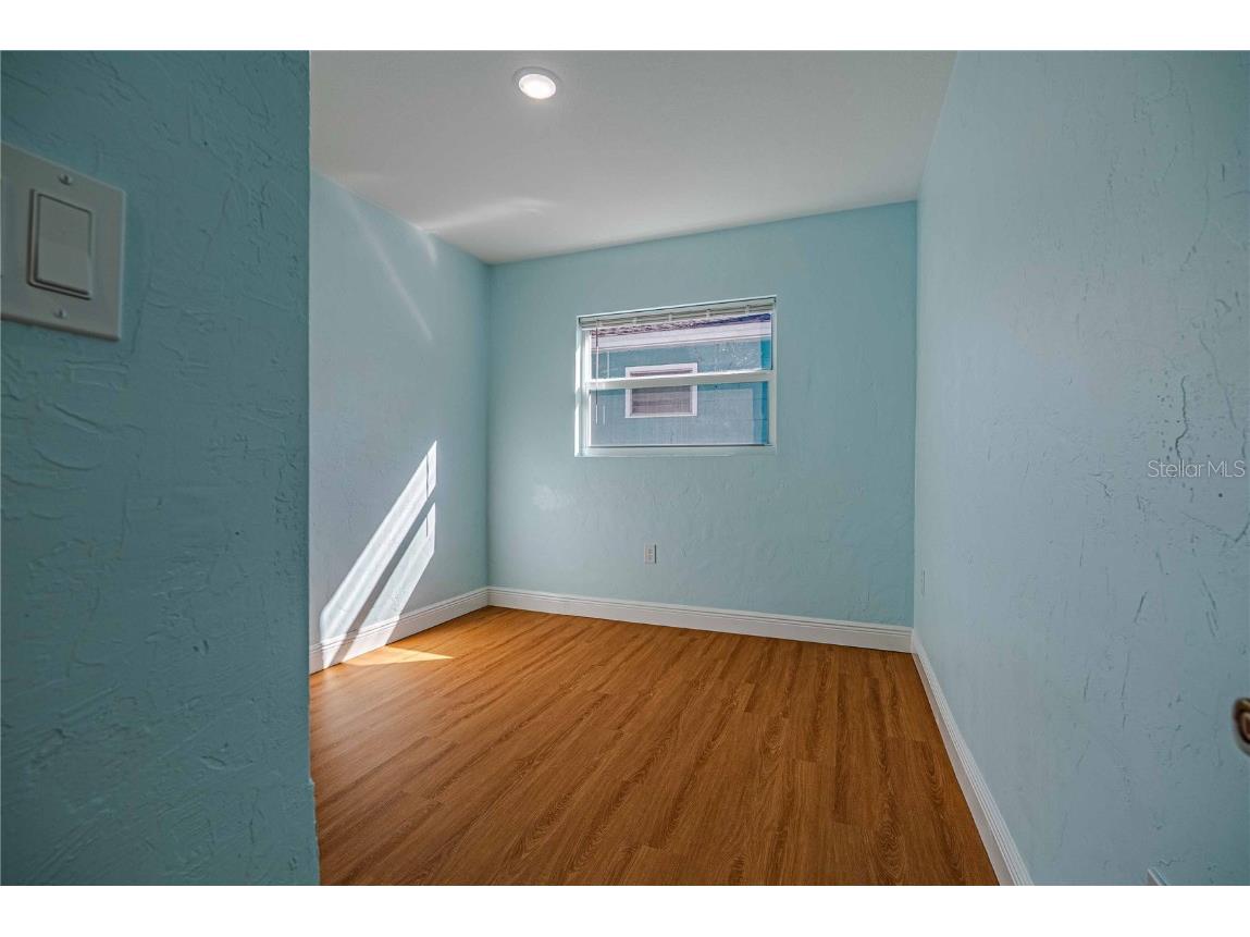 1835 15th Avenue S Saint Petersburg FL 33712 TB8448793 image11