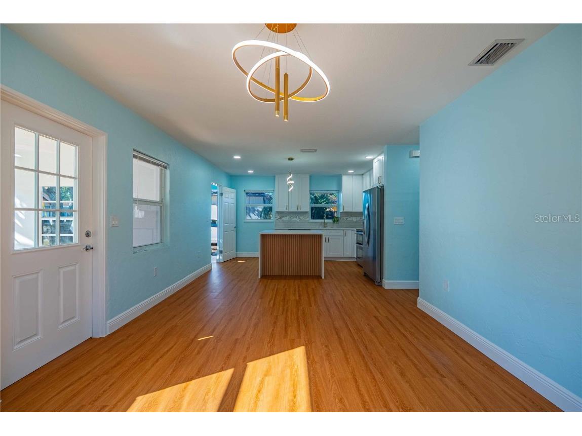 1835 15th Avenue S Saint Petersburg FL 33712 TB8448793 image6