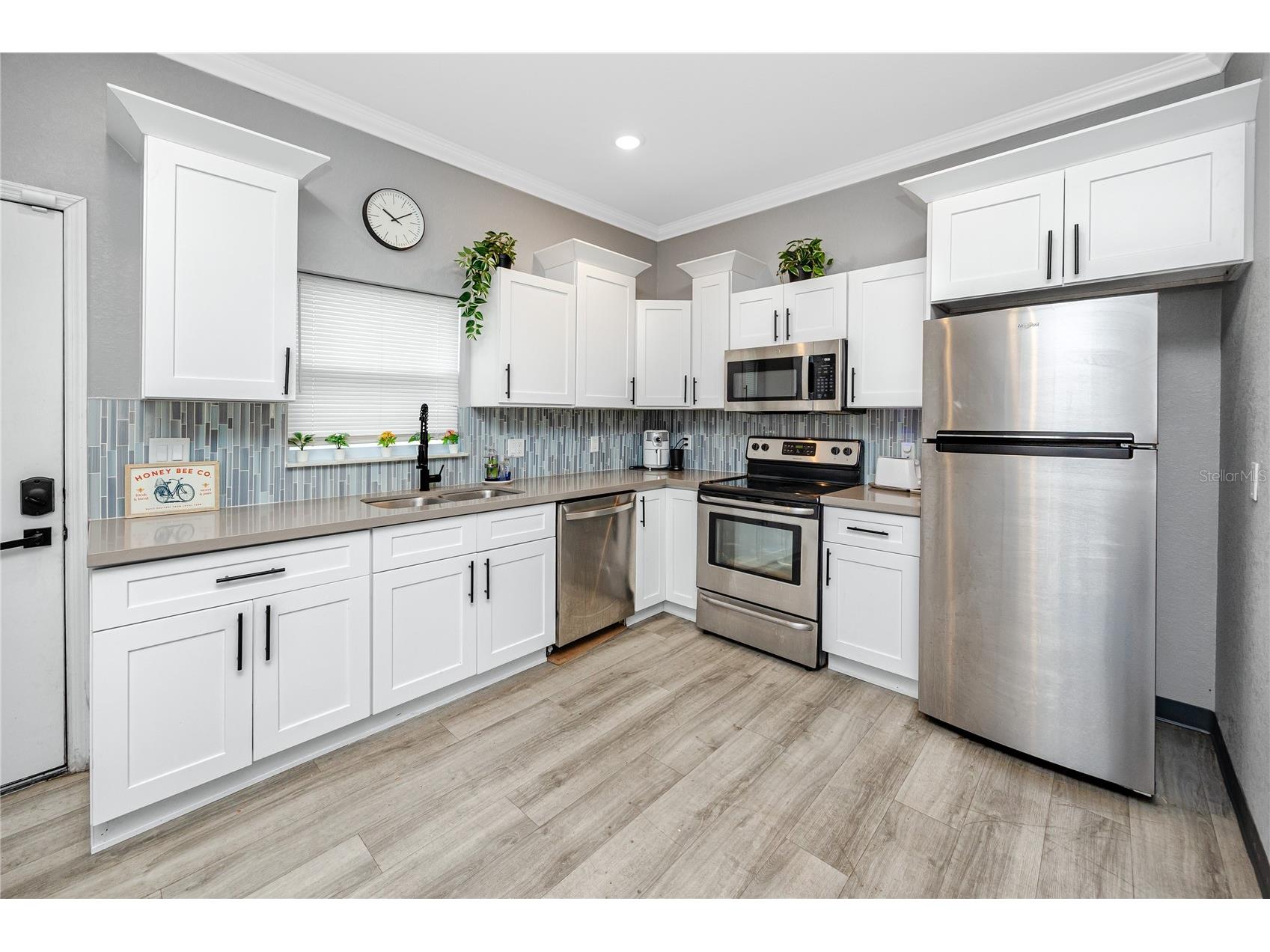1835 16th Street S Saint Petersburg FL 33705 TB8493145 image27