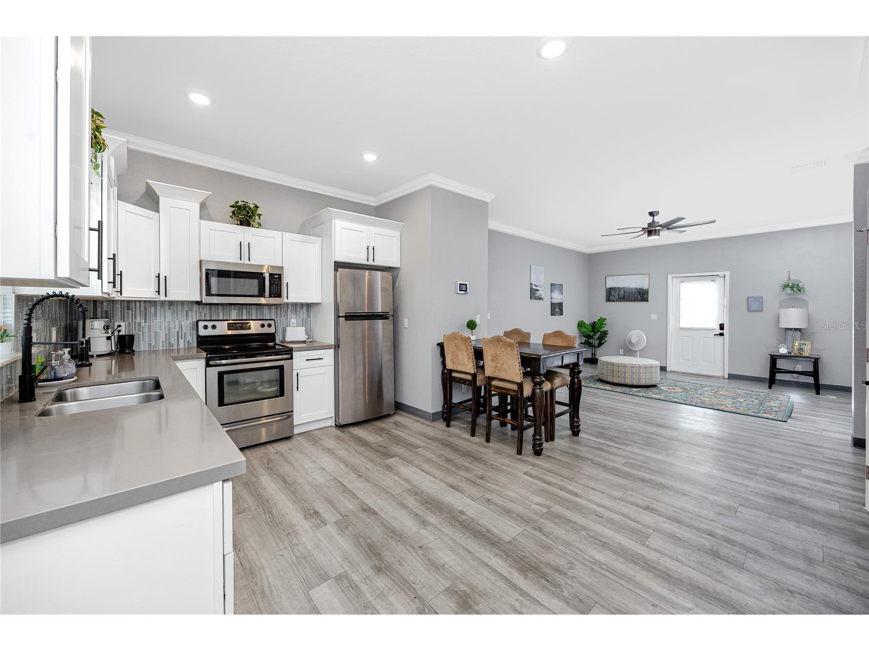 1835 16th Street S Saint Petersburg FL 33705 TB8493145 image3