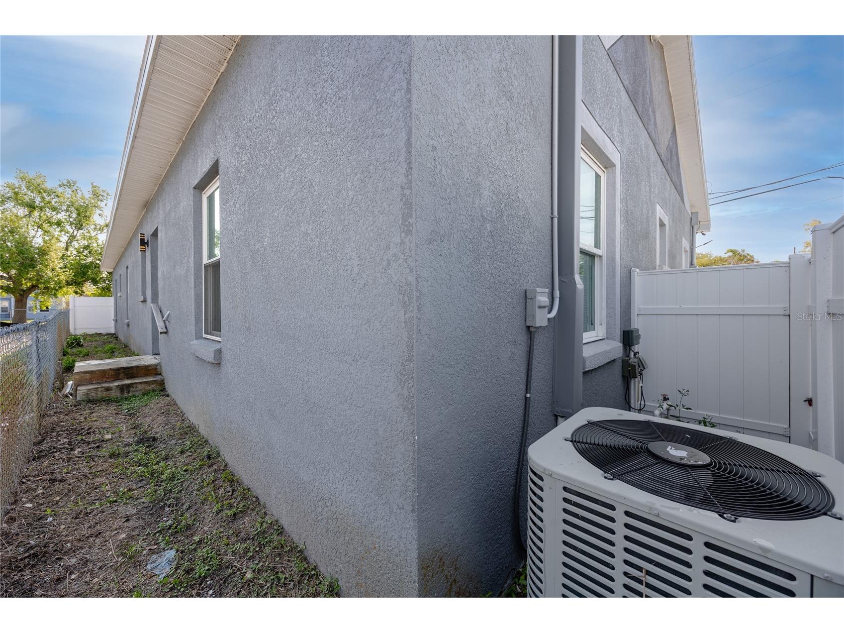 1835 16th Street S Saint Petersburg FL 33705 TB8493145 image36