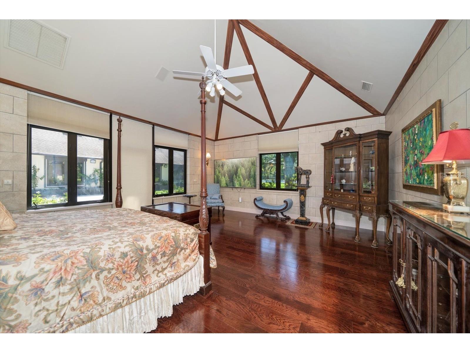 1835 Alicia Way Clearwater FL 33764 TB8402218 image33