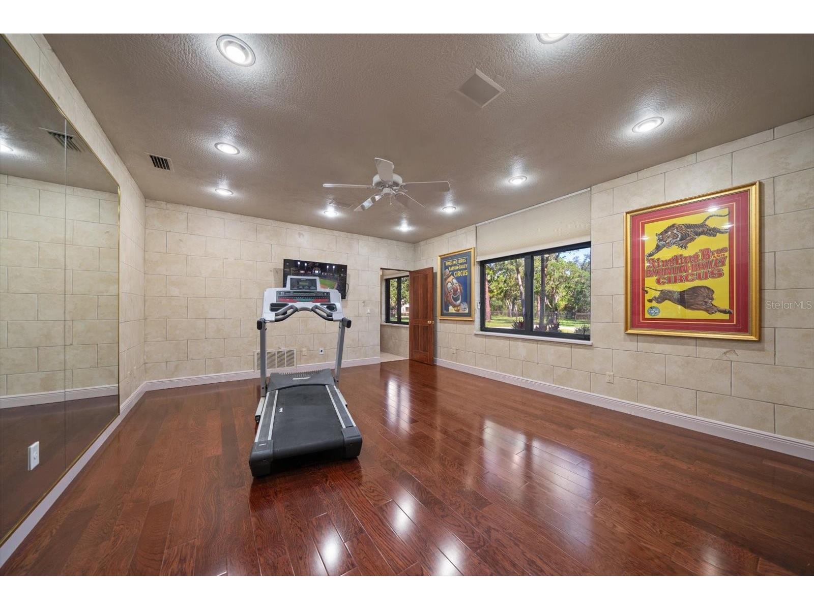 1835 Alicia Way Clearwater FL 33764 TB8402218 image46