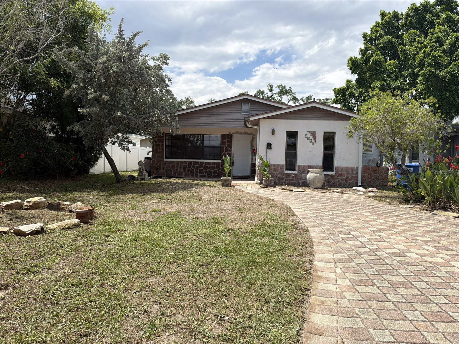 1835 Maryland Avenue NE Saint Petersburg FL 33703 TB8513615 image1