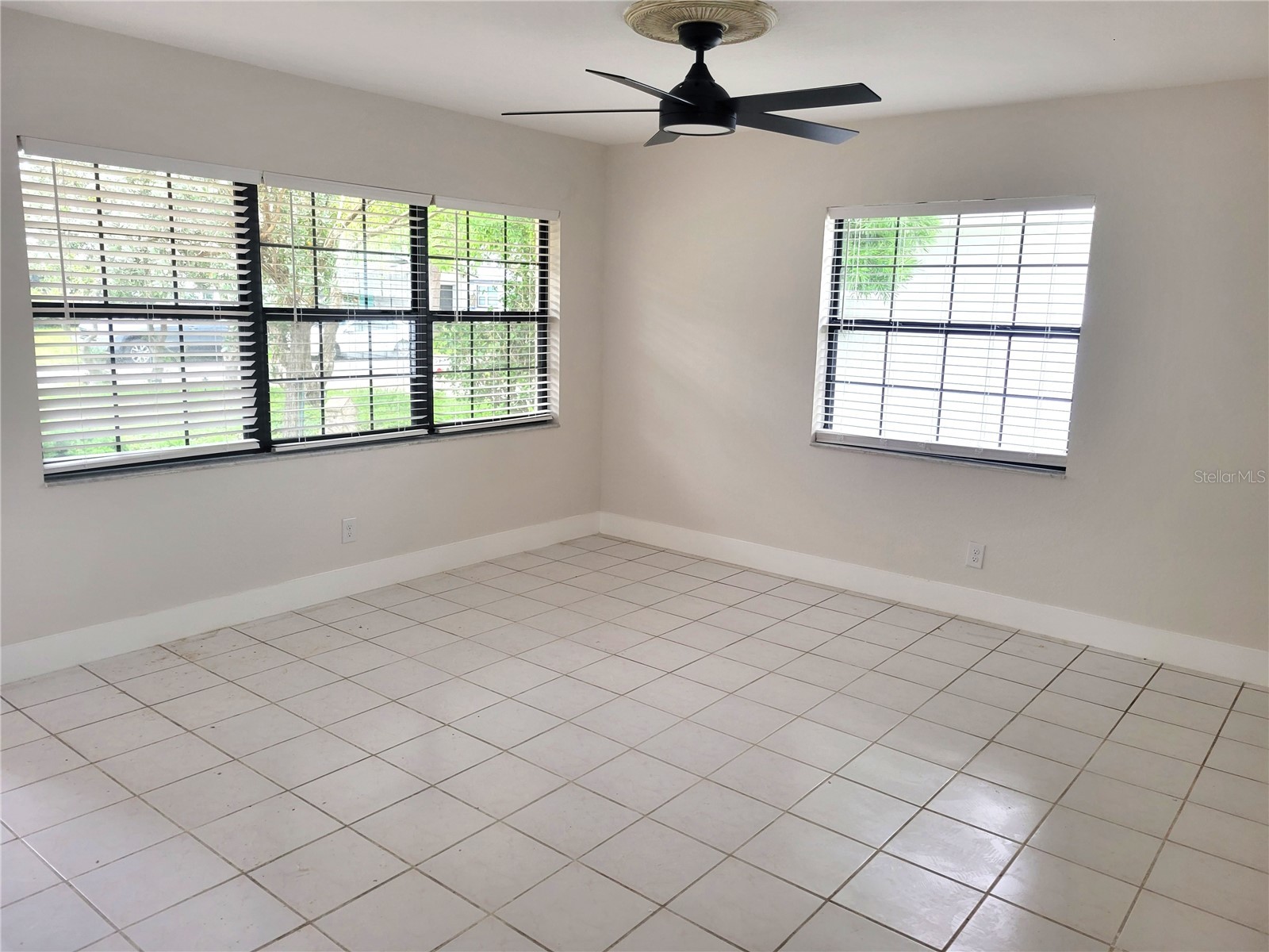 1835 Maryland Avenue NE Saint Petersburg FL 33703 TB8513615 image6