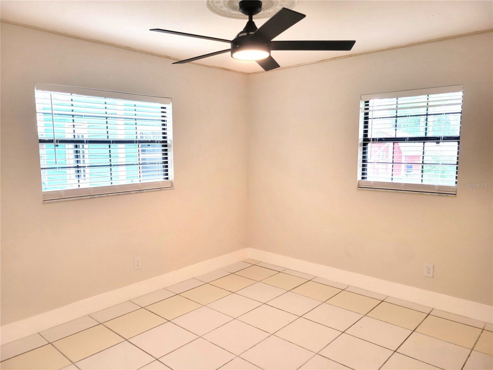 1835 Maryland Avenue NE Saint Petersburg FL 33703 TB8513615 image9