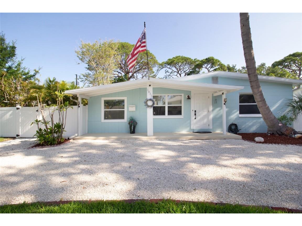 1835 Michigan Avenue NE Saint Petersburg FL 33703 TB8393302 image1