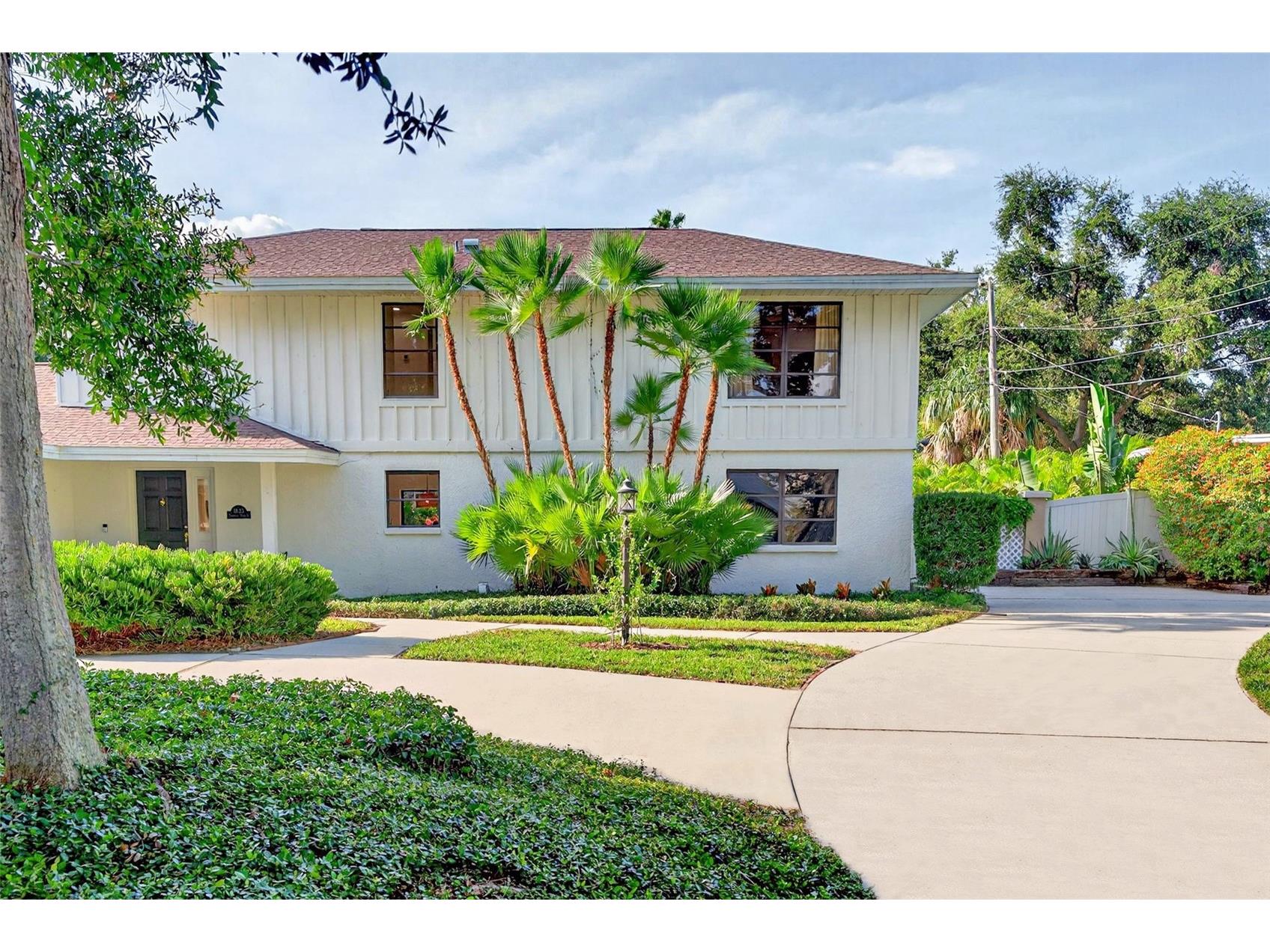 1835 Serpentine Drive S Saint Petersburg FL 33712 TB8487822 image2