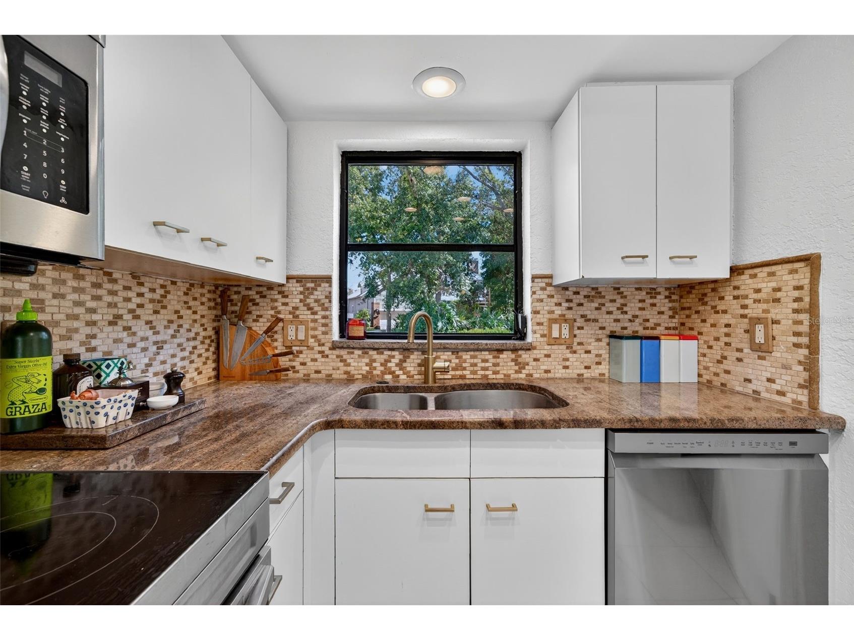 1835 Serpentine Drive S Saint Petersburg FL 33712 TB8487822 image36