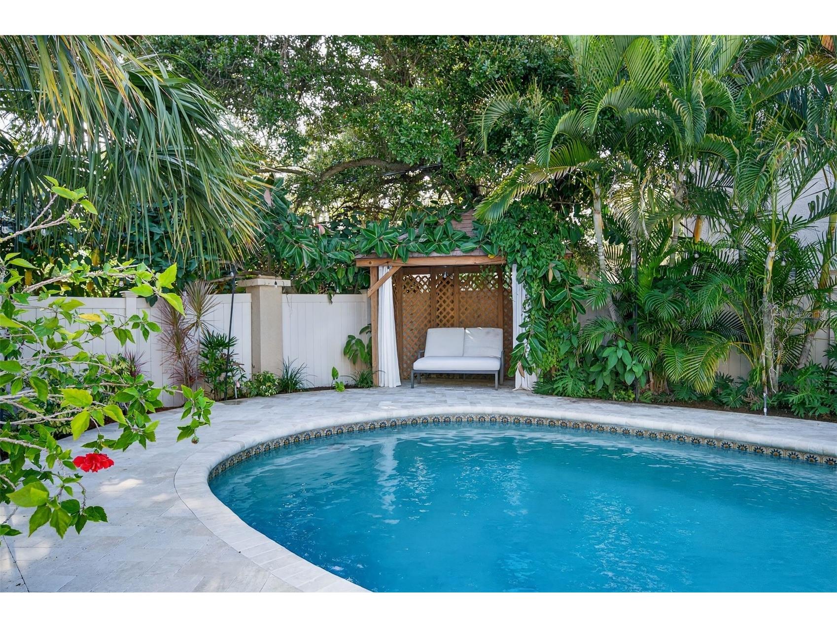 1835 Serpentine Drive S Saint Petersburg FL 33712 TB8487822 image54