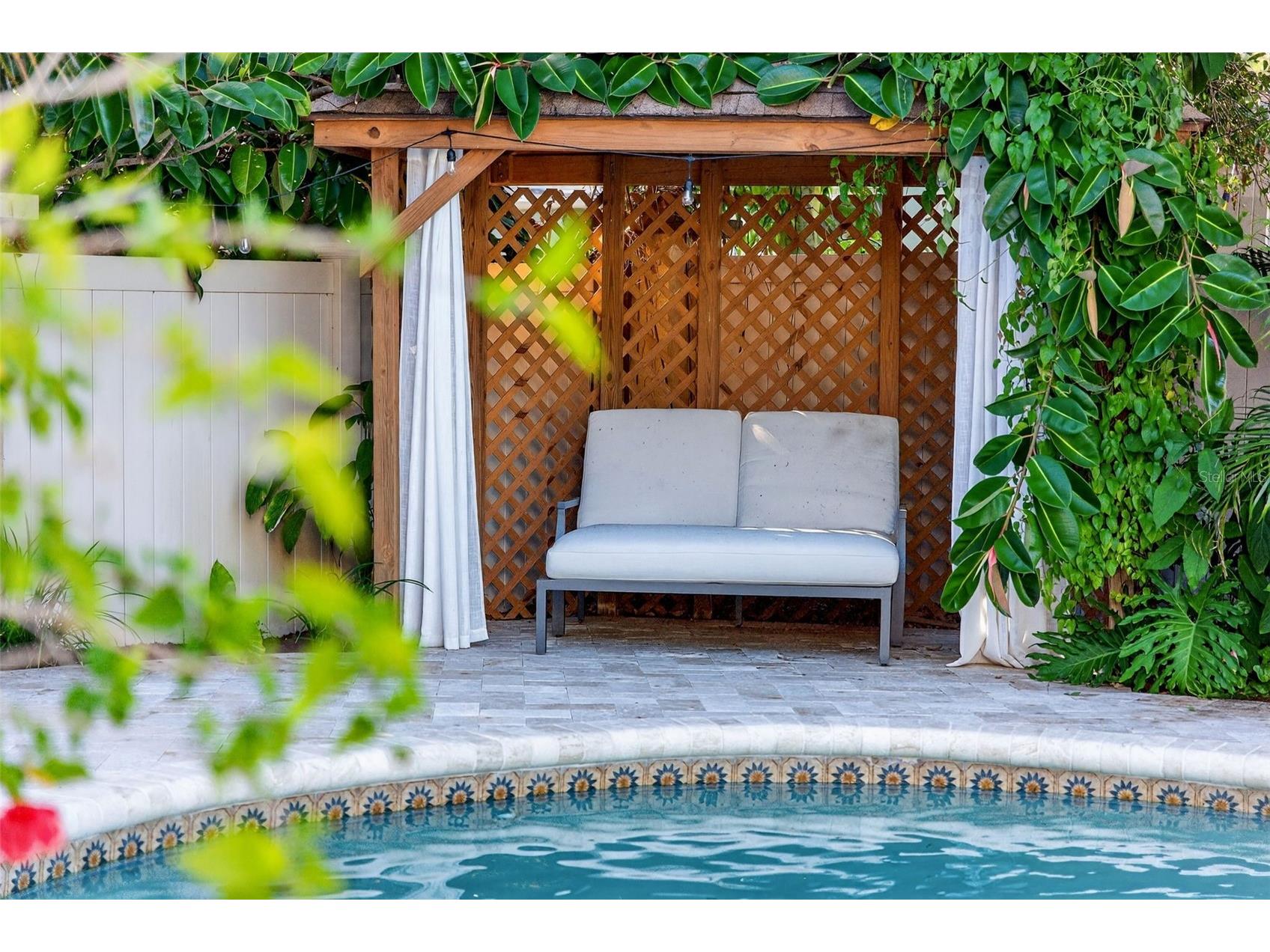 1835 Serpentine Drive S Saint Petersburg FL 33712 TB8487822 image55