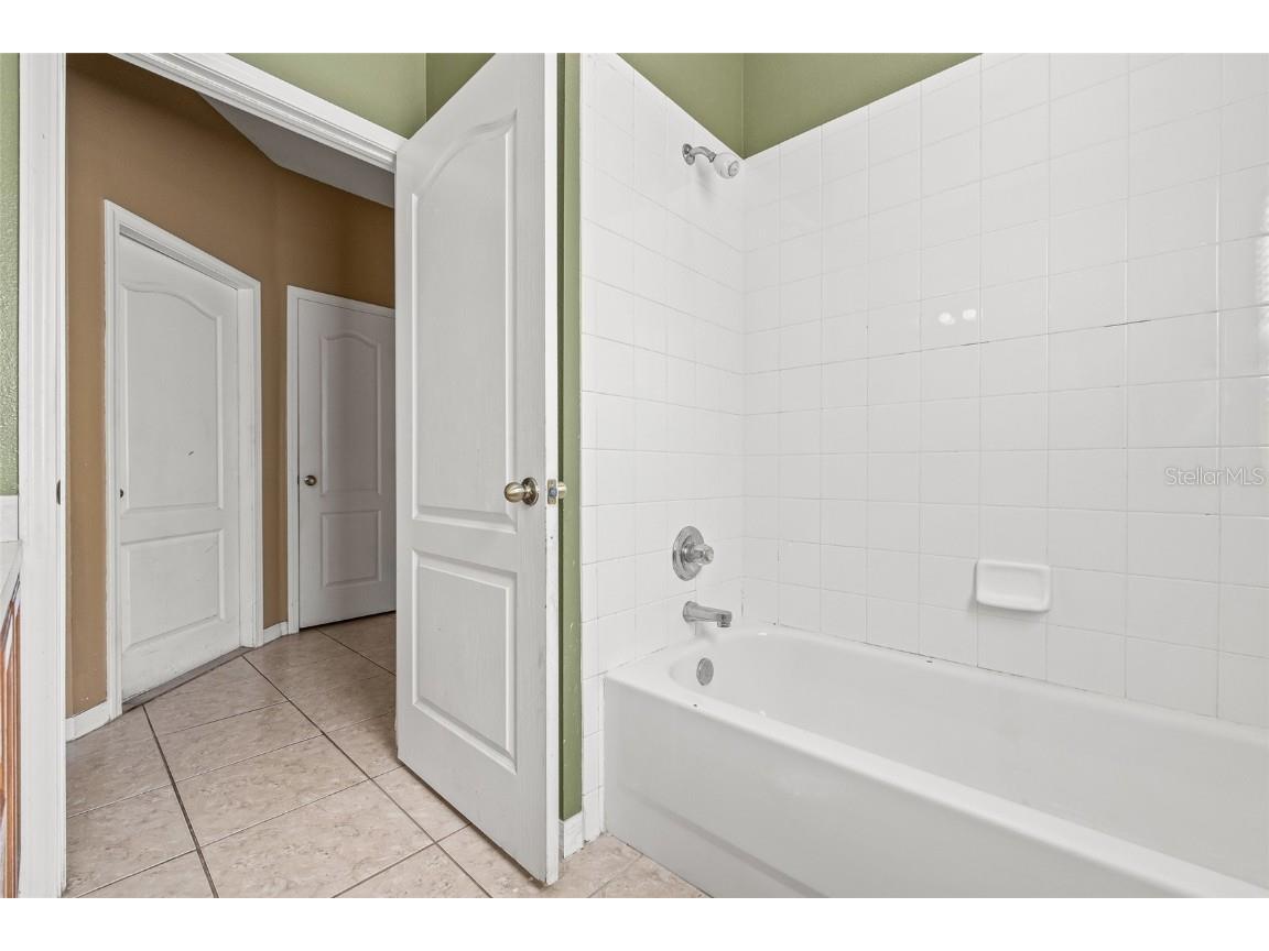 1836 Atlantic Drive Ruskin FL 33570 TB8450032 image33