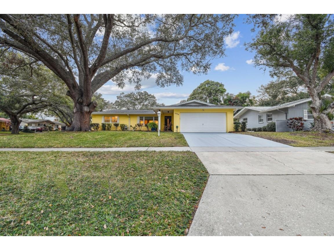 1836 Chateau Drive W Clearwater FL 33756 U8222619 image1