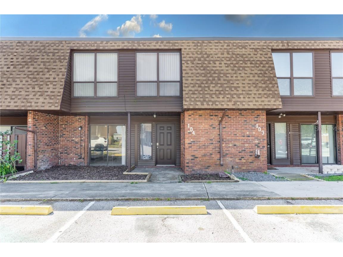 1836 N Crystal Lake Drive #104 Lakeland FL 33801 - BONNY LAKE O6288434 image1