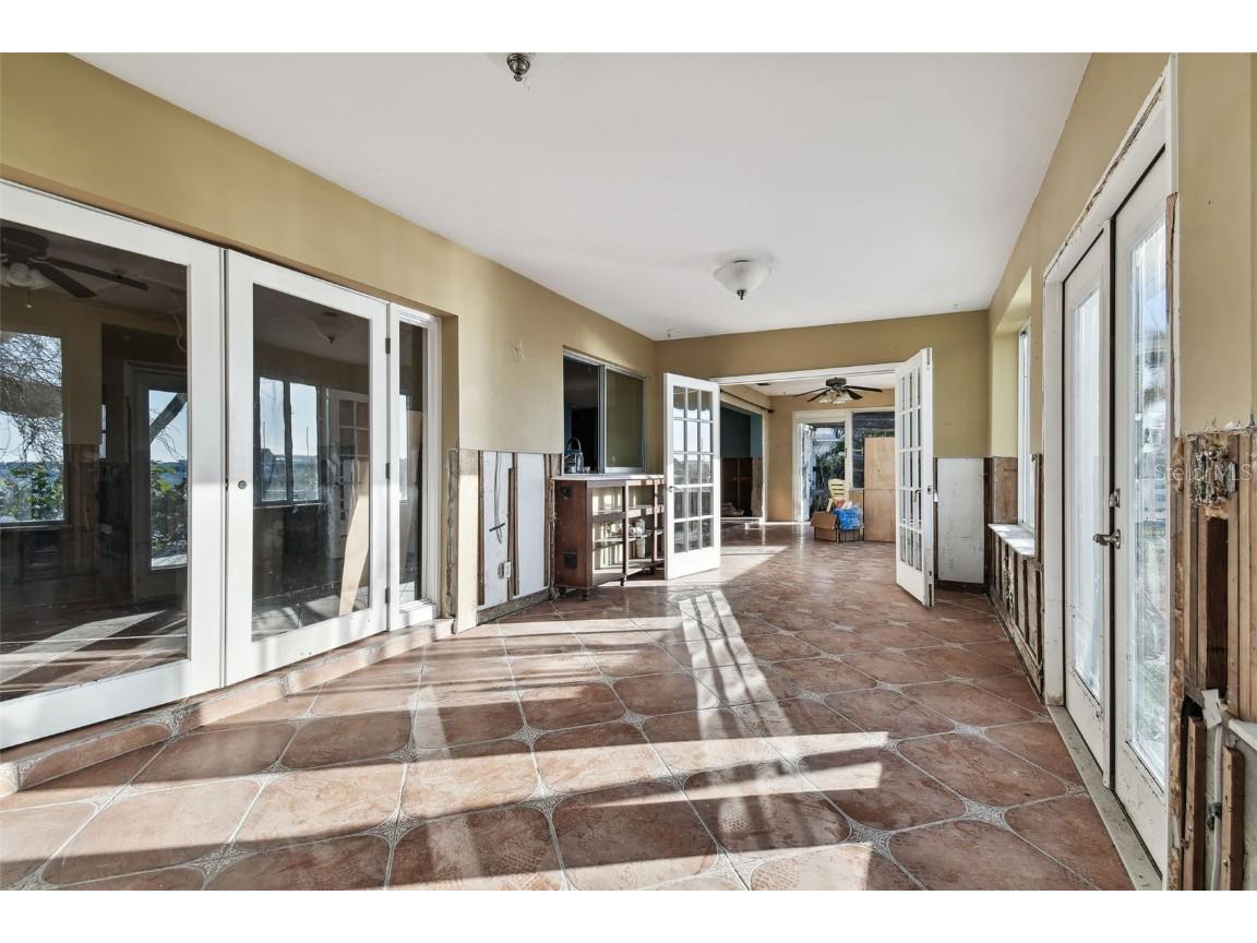 1836 Venetian Point Drive Clearwater FL 33755 TB8336333 image12