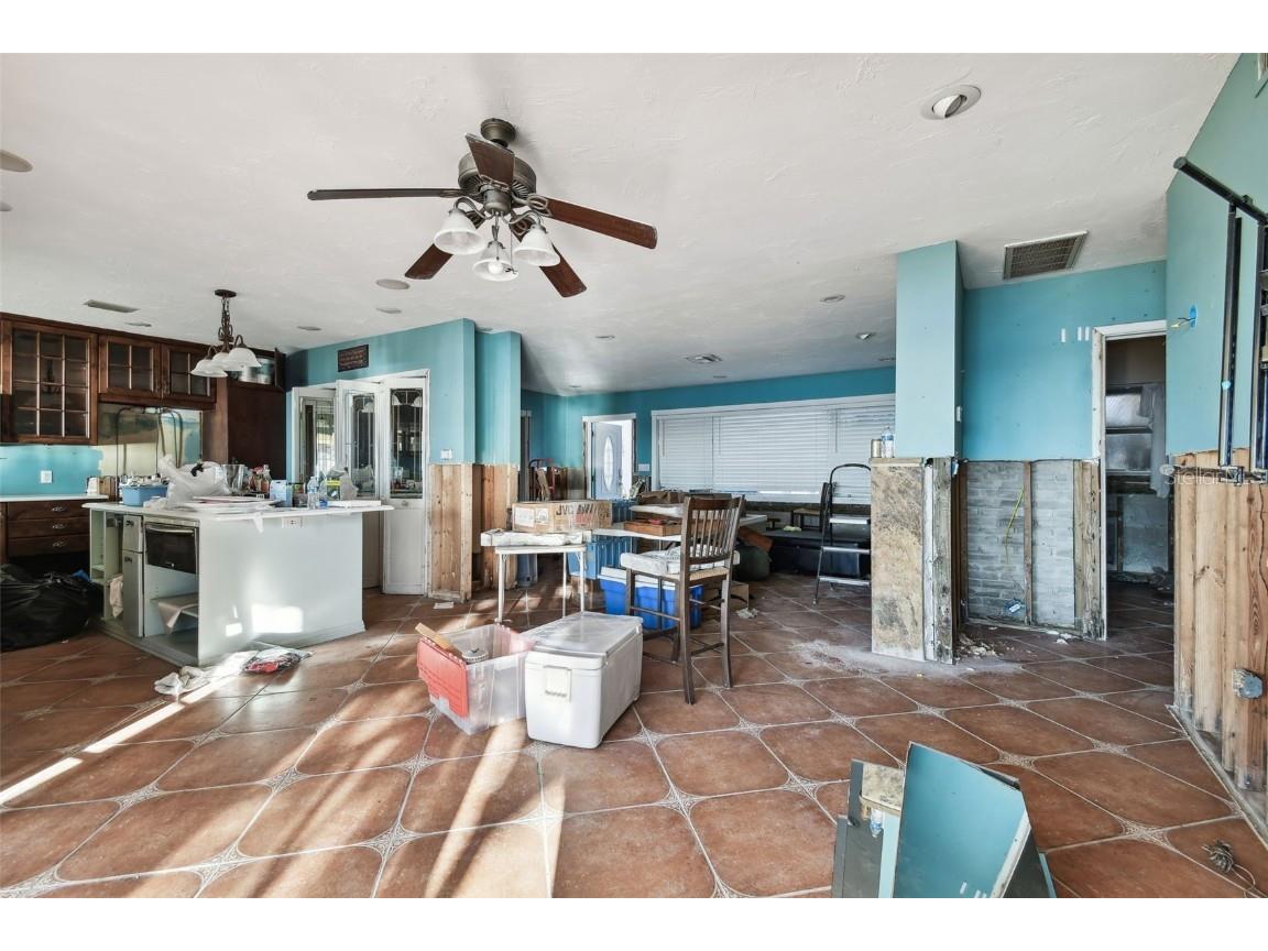 1836 Venetian Point Drive Clearwater FL 33755 TB8336333 image15