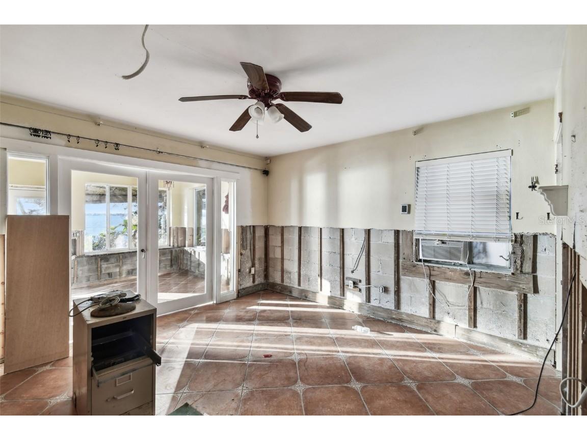 1836 Venetian Point Drive Clearwater FL 33755 TB8336333 image25