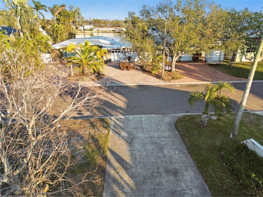1836 Venetian Point Drive Clearwater FL 33755 TB8336333 image42